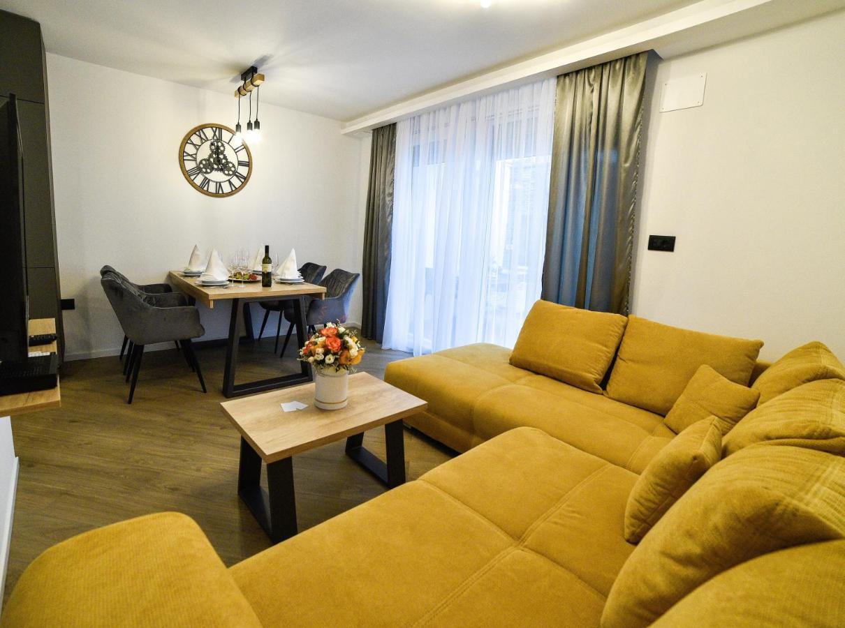 Luxury Apartment Knezovic سيني المظهر الخارجي الصورة