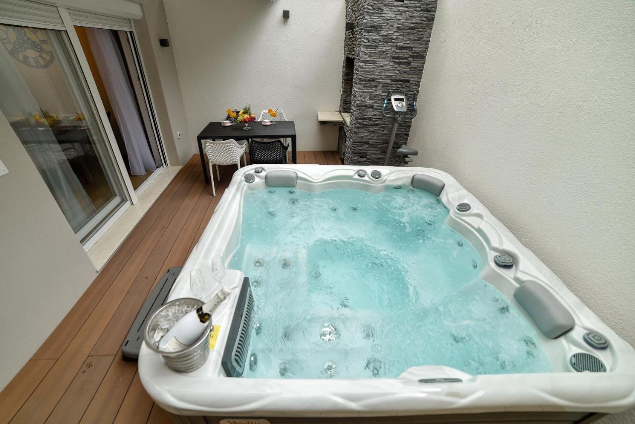Luxury Apartment Knezovic سيني المظهر الخارجي الصورة